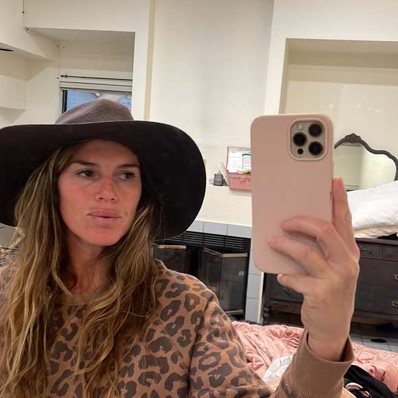 My only wool brown hat - Picture 6 of 6